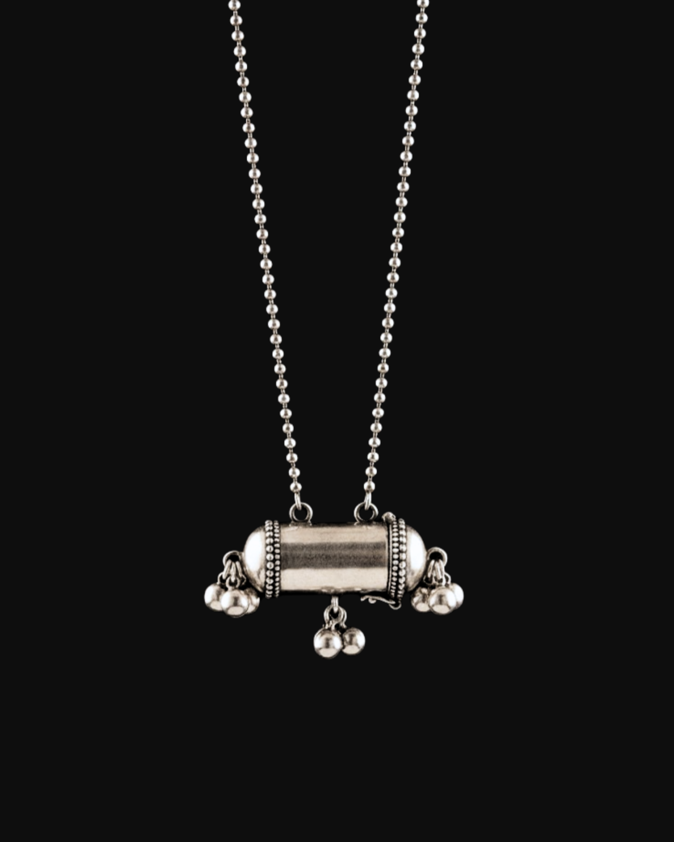 INAYA TAVIZ NECKLACE